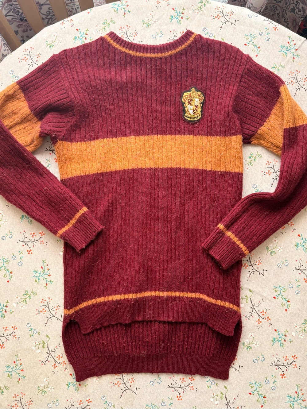 Harry Potter Gryffindor Sweater - Maroon & Gold